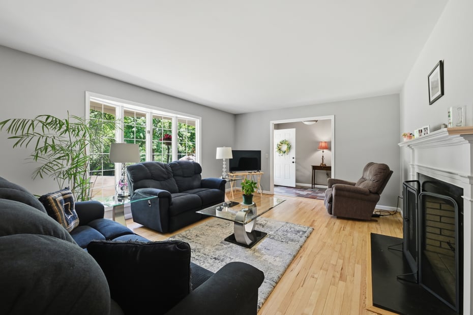 28 Wintergreen Hill Road Photo 4