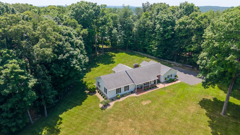 28 Wintergreen Hill Road Photo 34