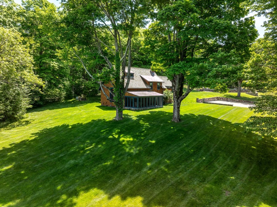240 Umpawaug Road Photo 34