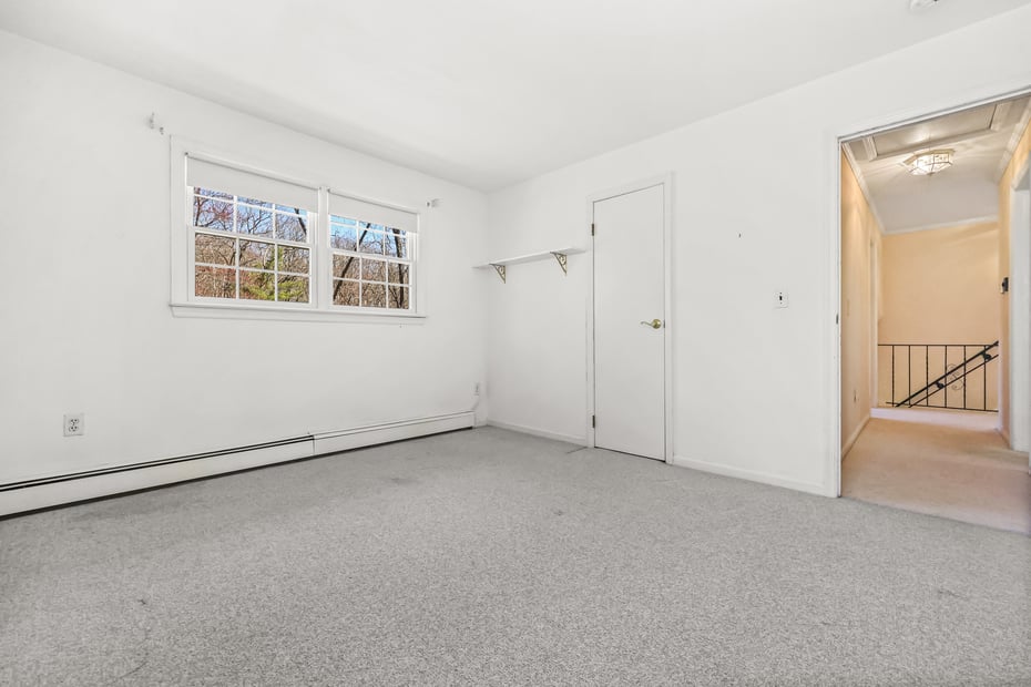 145 Wilton Road East Photo 26