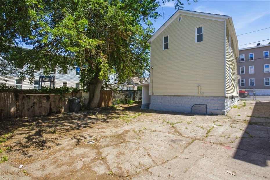 11 Bell Street Photo 20