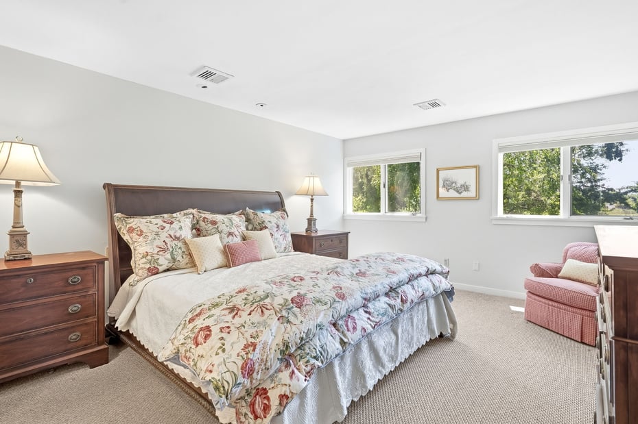 109 Field Point Drive #109 Photo 23