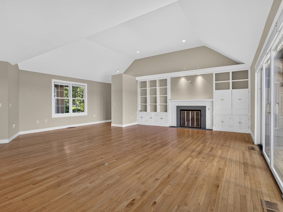 108 Maple Avenue Photo 10