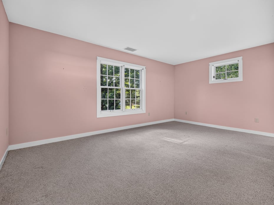 108 Maple Avenue Photo 32
