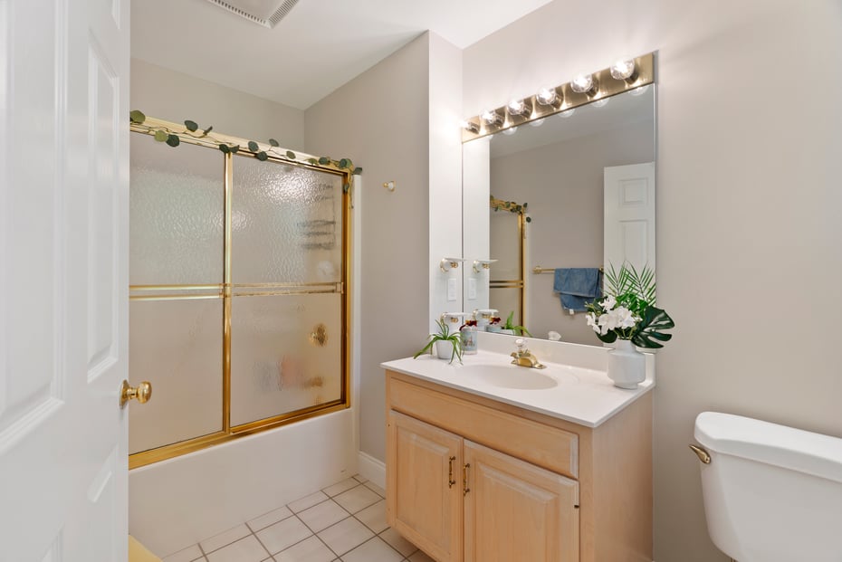 10 Langley Park Photo 28