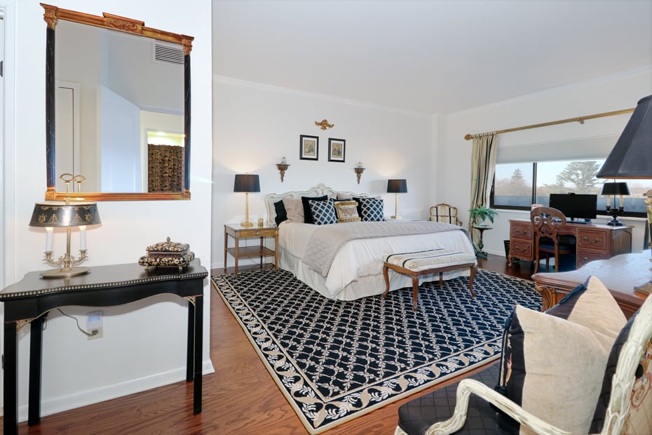 3200 Park Avenue  #9D1 Photo 23