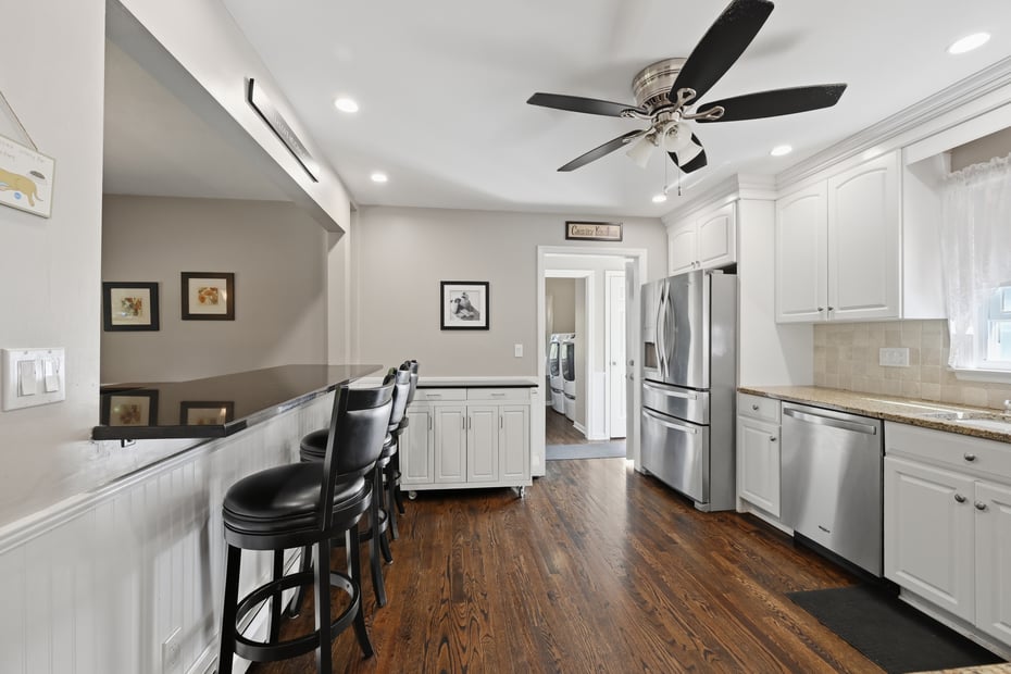 8 Winthrop Road Photo 5