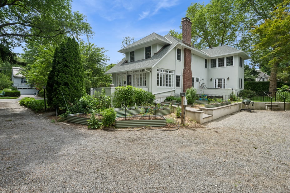 347 Highbrook Avenue Photo 34