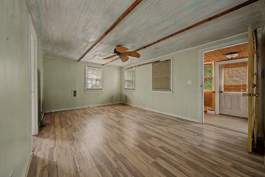 9 2nd Avenue Photo 11