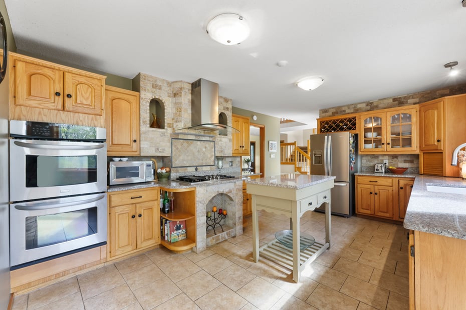 97 Elmore Dr Photo 12