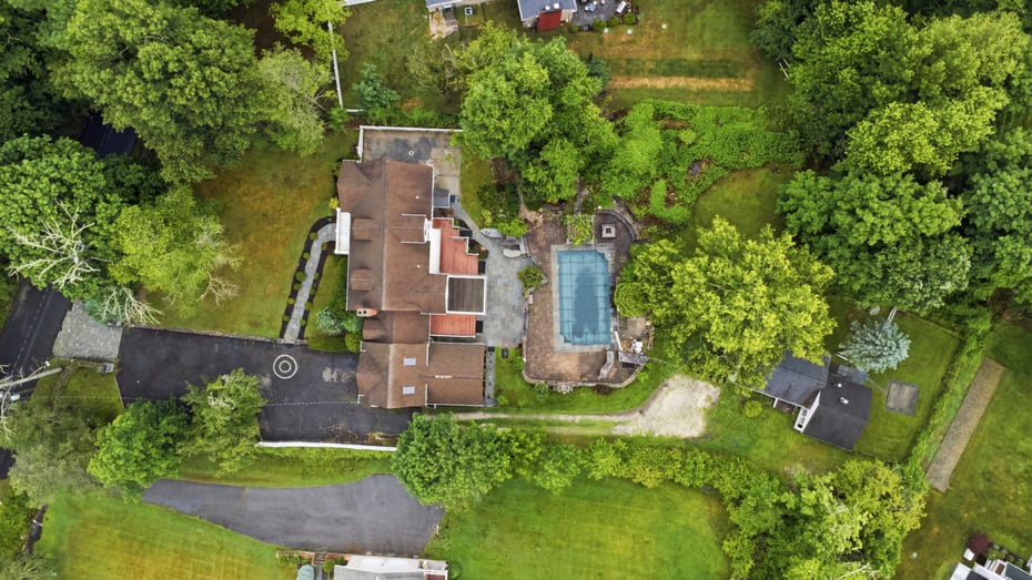 12 Old Mill Lane Photo 51