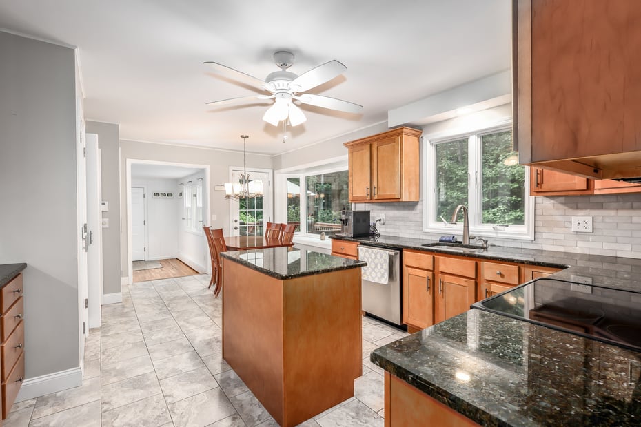 3 Deerfield Road Photo 2