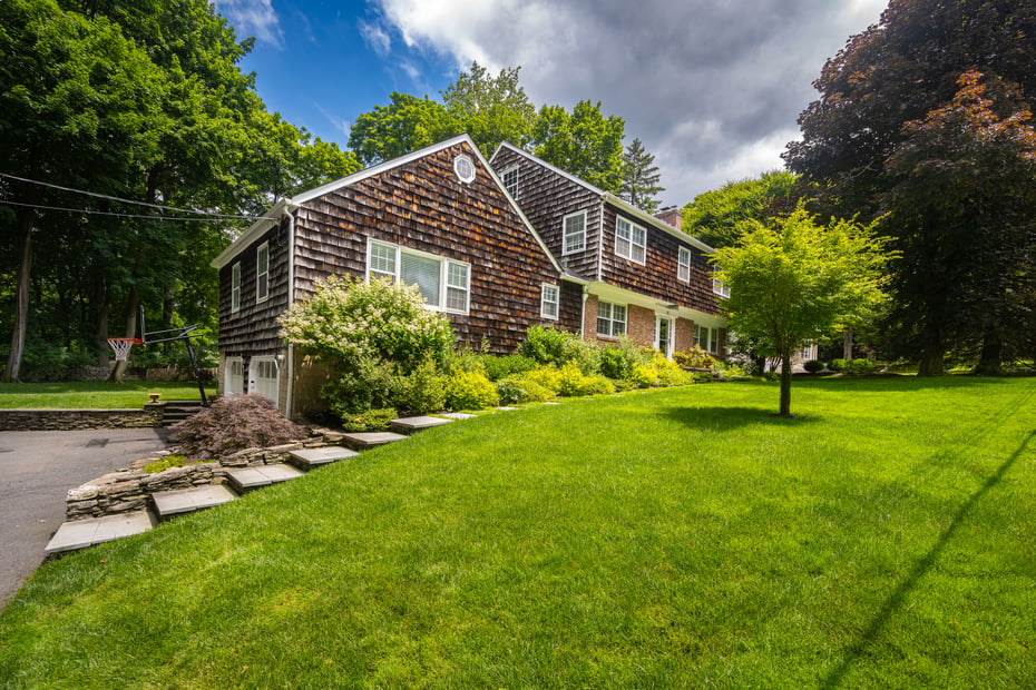 15 Laurel Hill Road Photo 2