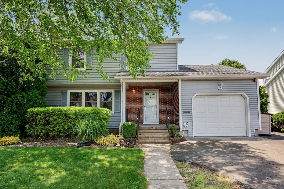 275 York Street Photo 1