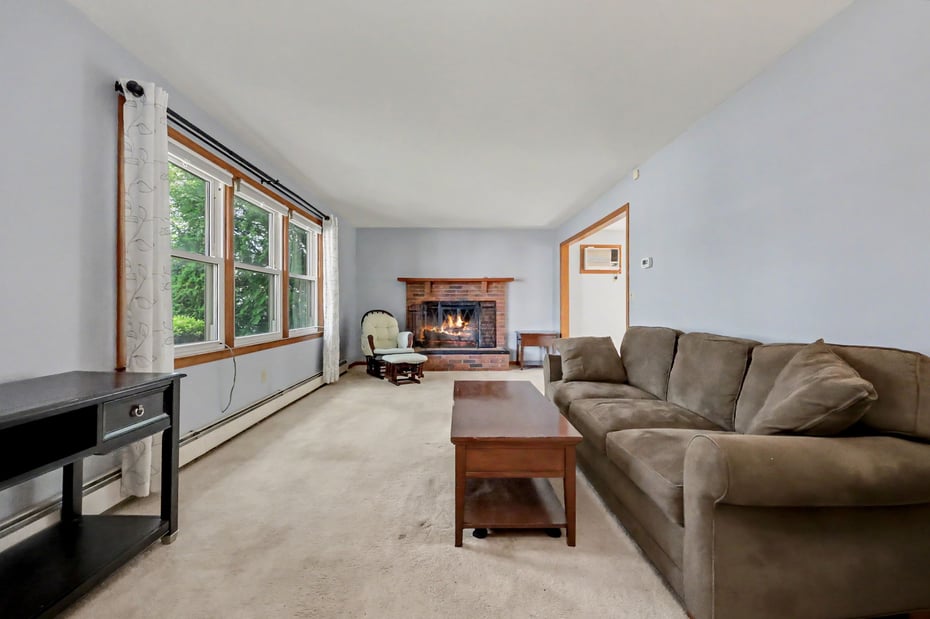 275 York Street Photo 7