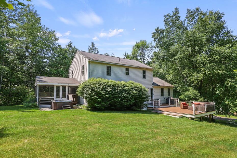 227 Tolland Rd Photo 2