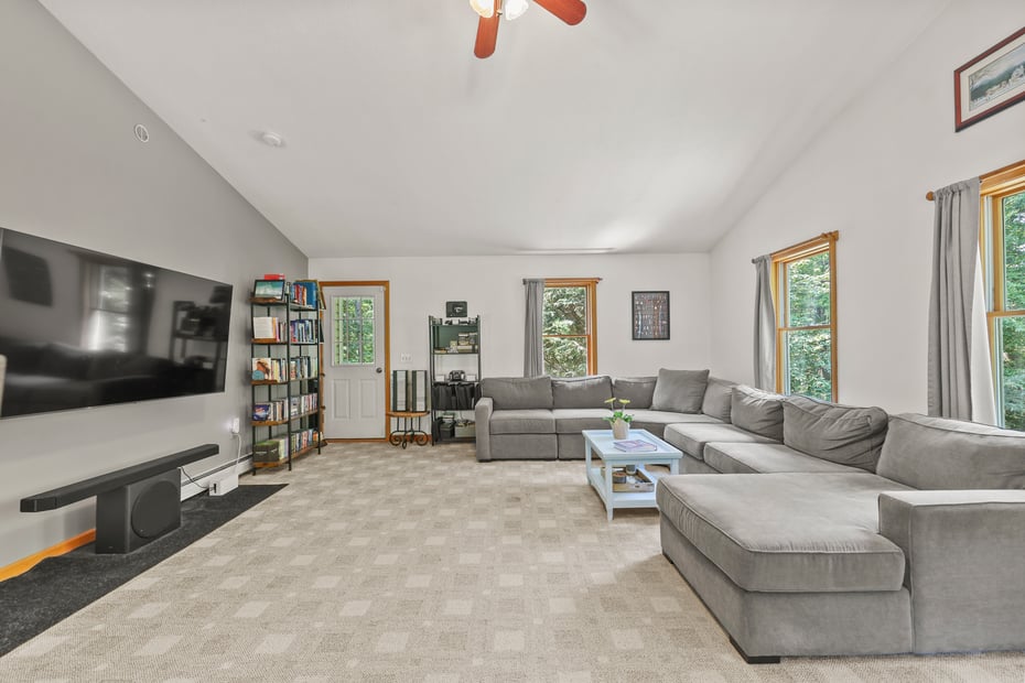 227 Tolland Rd Photo 31
