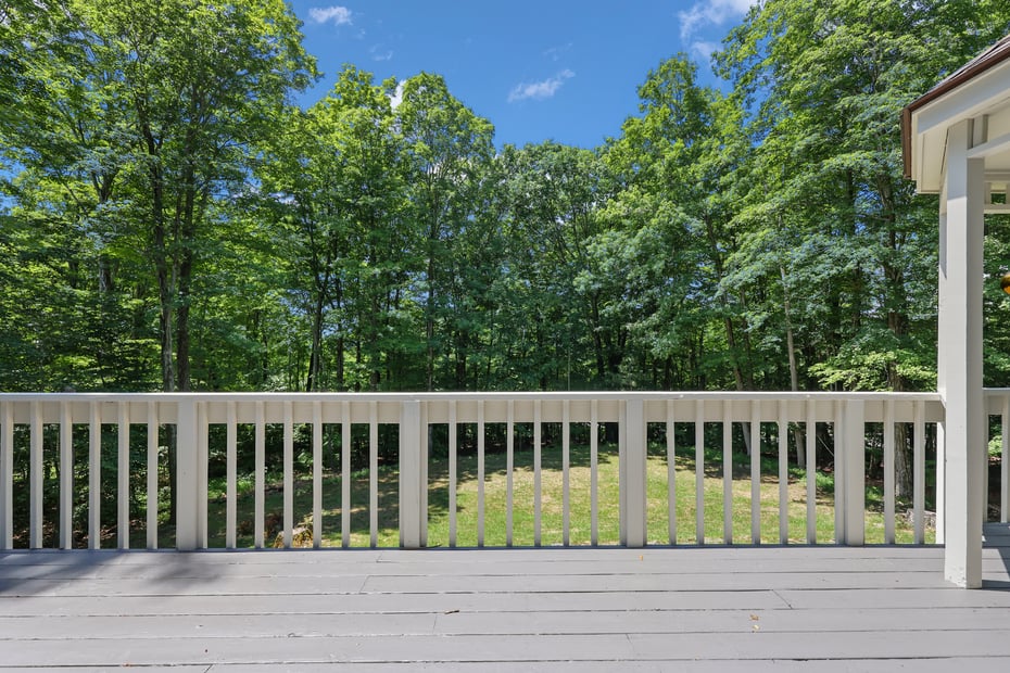 97 Elmore Dr Photo 21