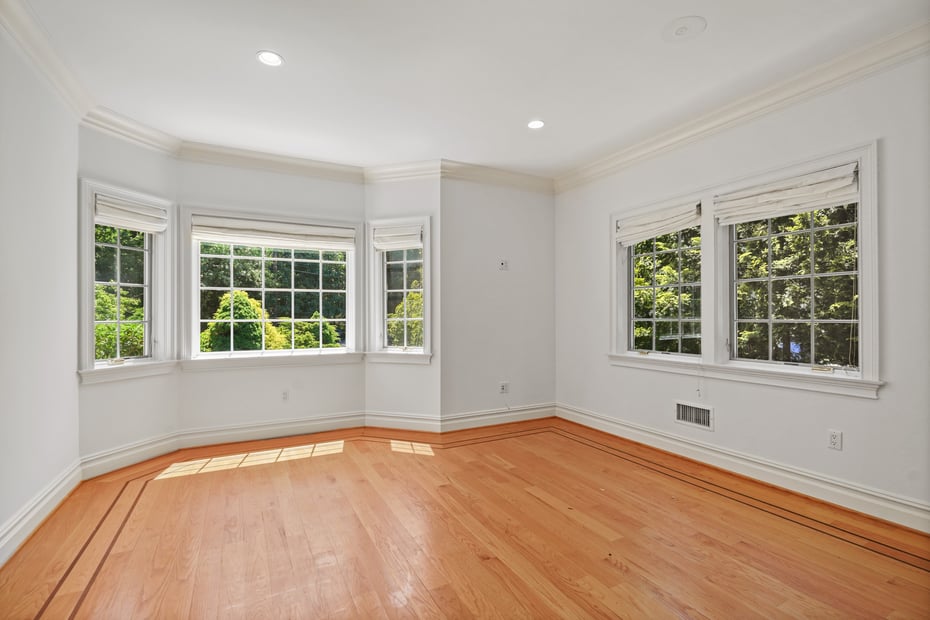 193 Saxon Woods Road Photo 16