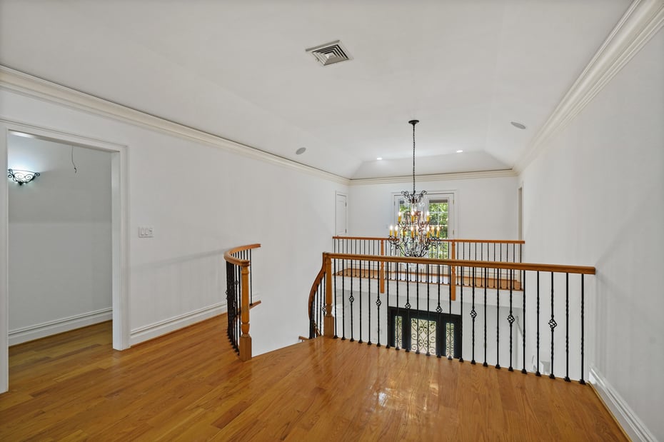 193 Saxon Woods Road Photo 25