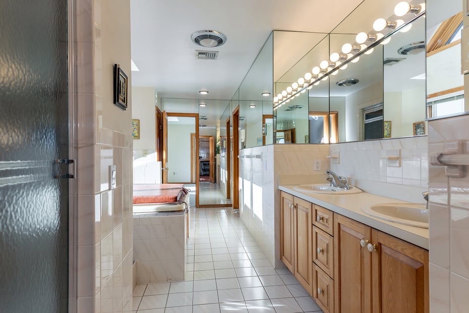233 Southbury Road Photo 19