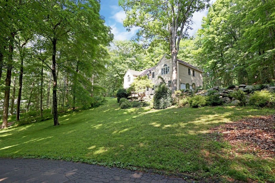 123a Peaceable Street Photo 40