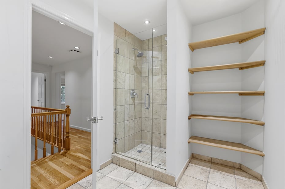 191 Beechmont Drive Photo 28