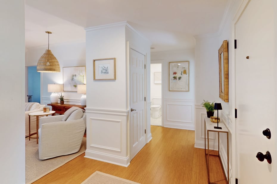 818 Heritage Village  #B Photo 3