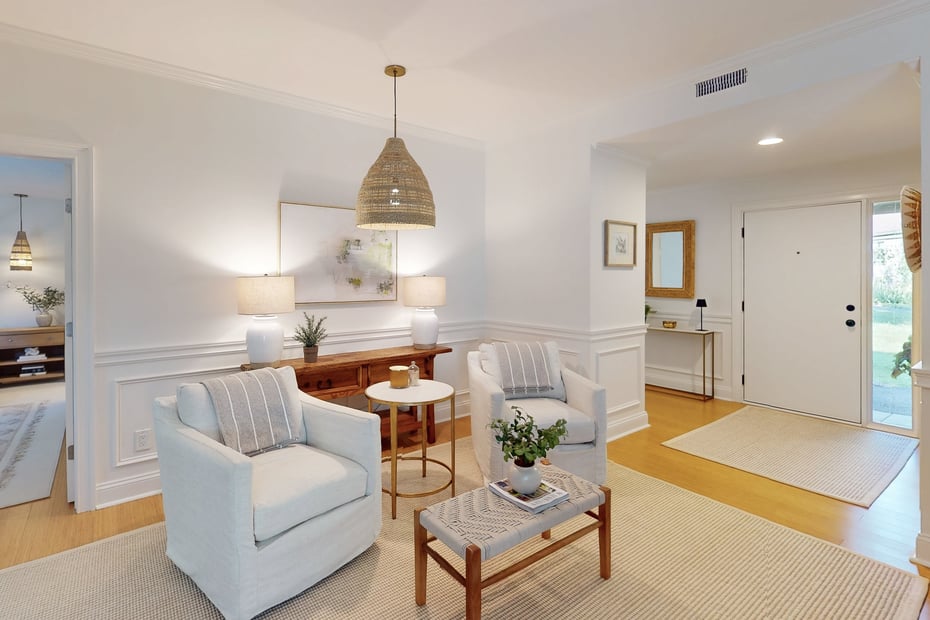 818 Heritage Village  #B Photo 6