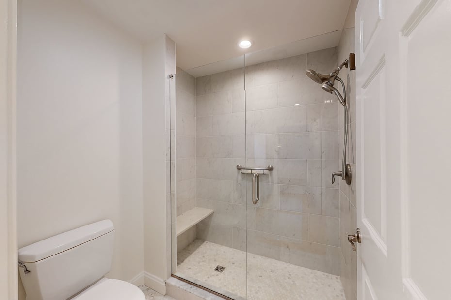 818 Heritage Village  #B Photo 20