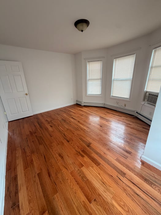 148 Alfred Street  #2 Photo 8