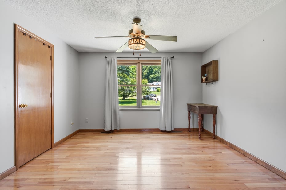 53 Park Place Photo 13