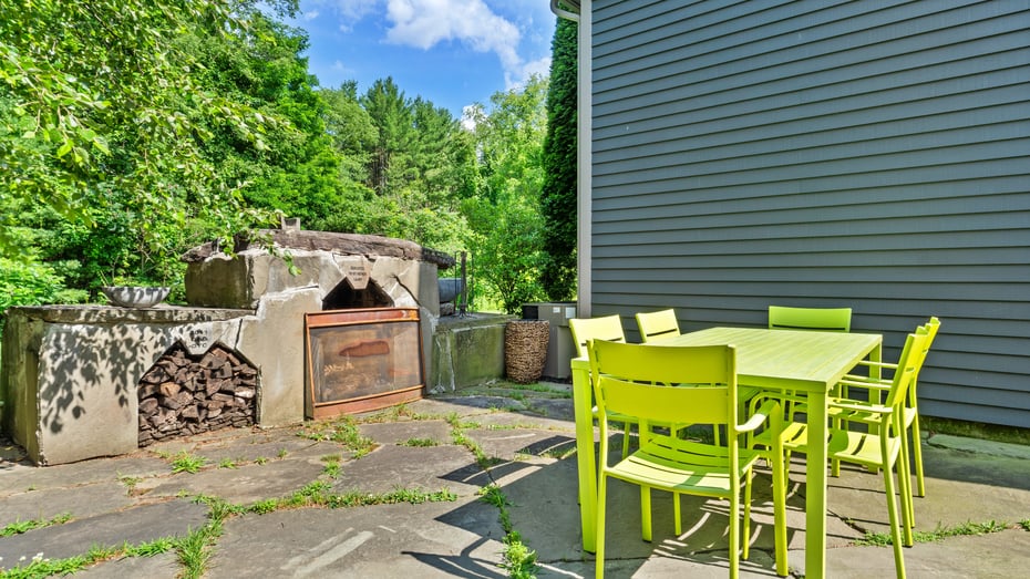 8 Stoneledge Rd Photo 32