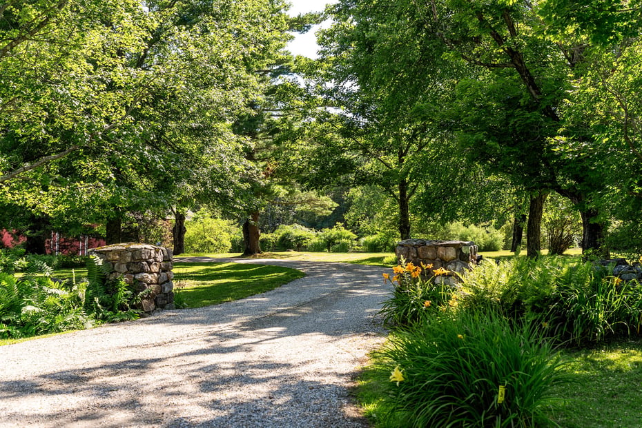 295 Smith Hill Road Photo 32