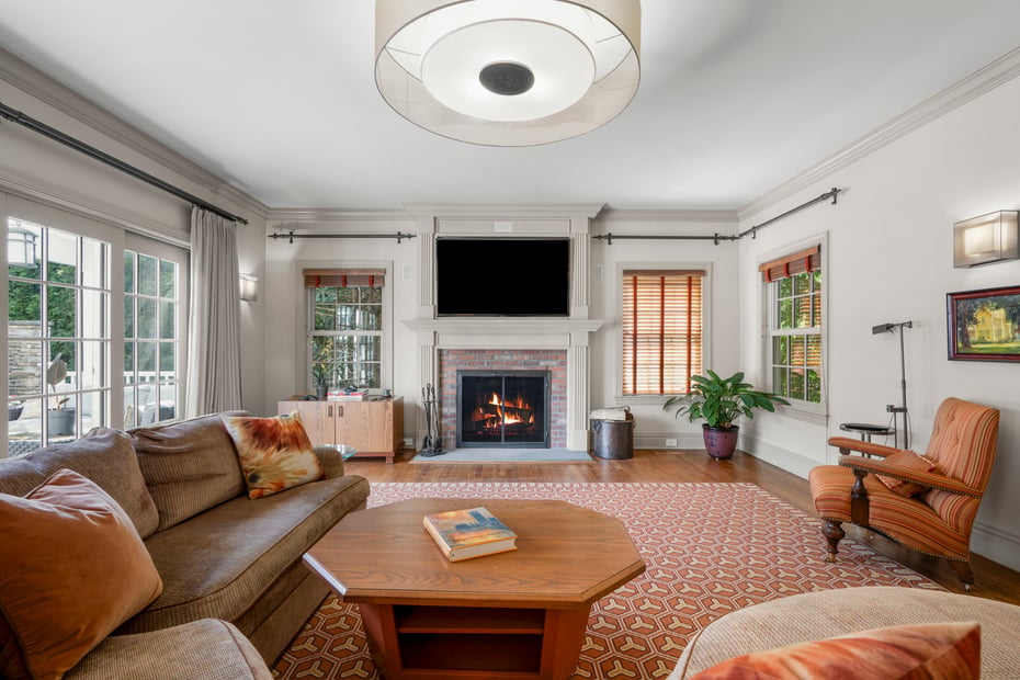 4 Griffen Drive Photo 10