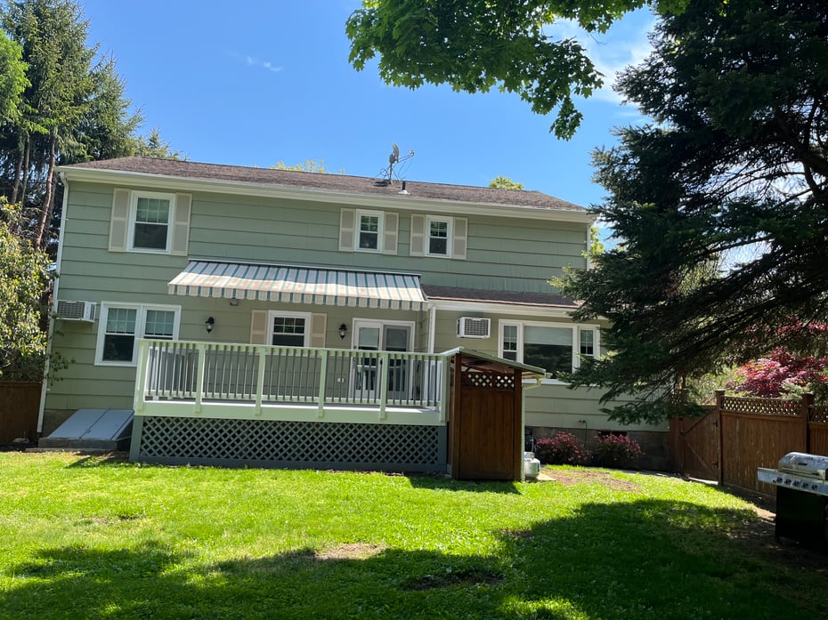 476 Wilson Street Photo 4