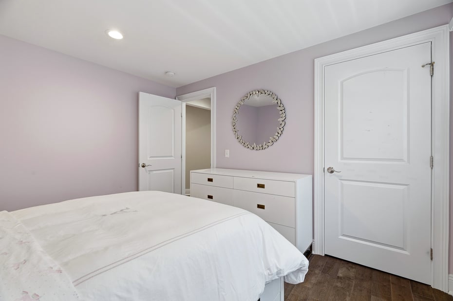 929 Pequot Avenue Photo 35