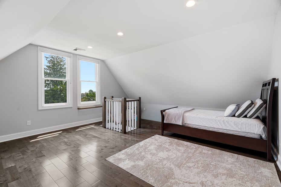 929 Pequot Avenue Photo 39