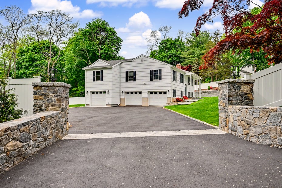 1 Wilton Acres Photo 1