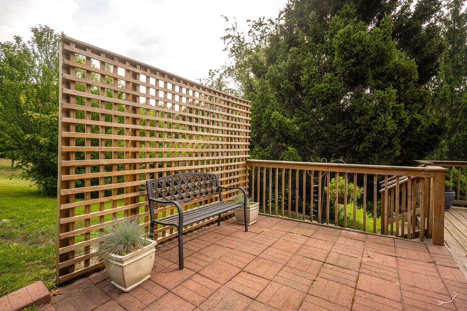 61 Soundview Avenue Photo 8