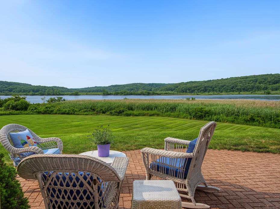 323 River Road Photo 18
