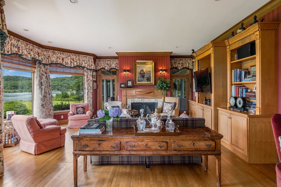 323 River Road Photo 22