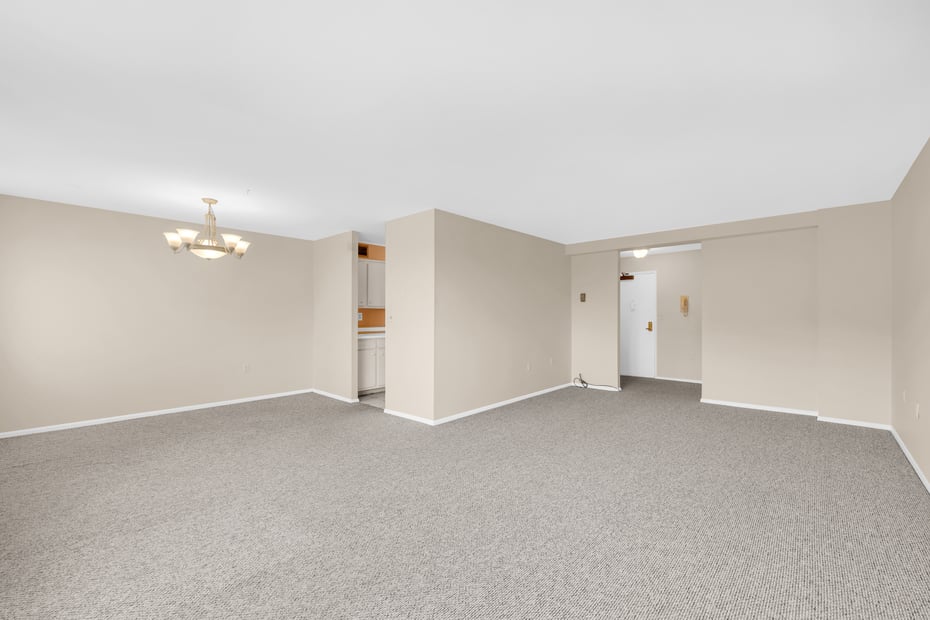 893 Farmington Avenue  #1C Photo 3