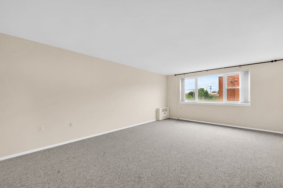 893 Farmington Avenue  #1C Photo 4