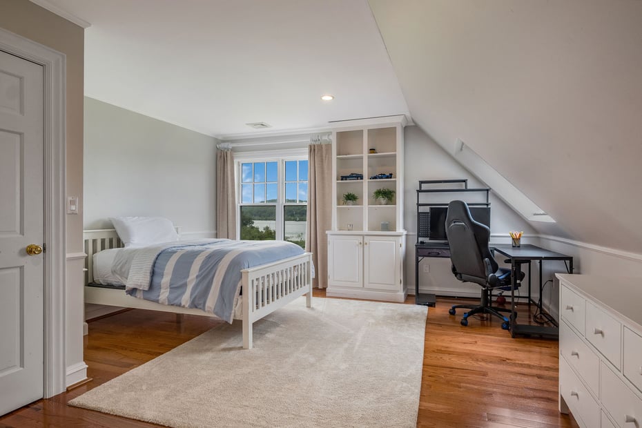 323 River Road Photo 36