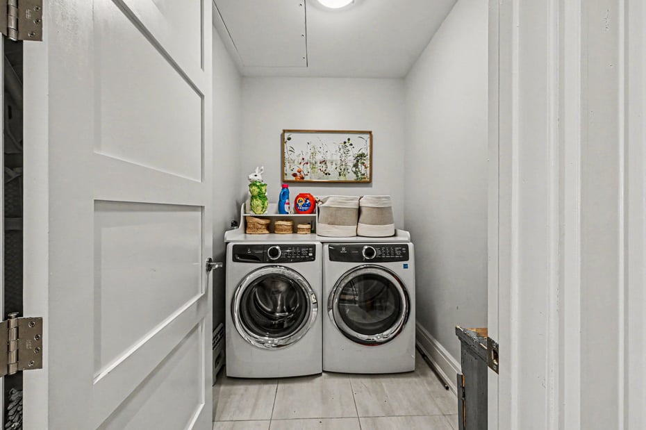 740 Davenport Avenue  #1 Photo 34