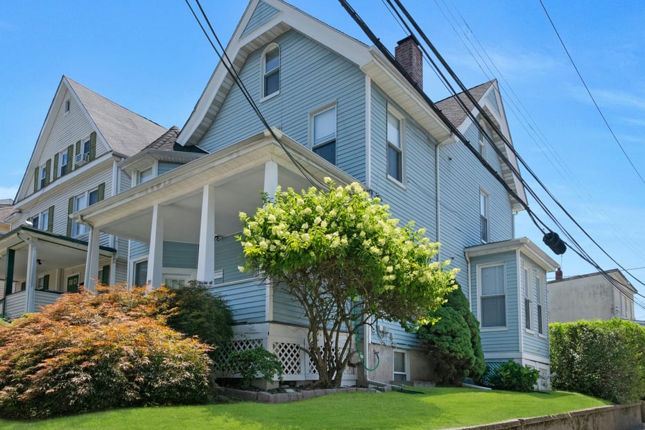 20 Waller Avenue Photo 2