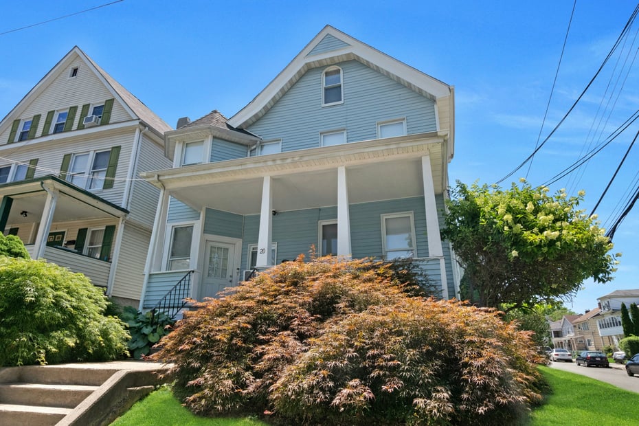 20 Waller Avenue Photo 3