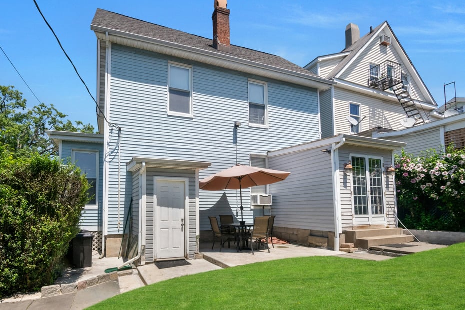 20 Waller Avenue Photo 5