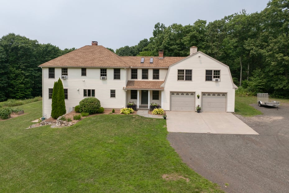 13 Woodridge Drive Photo 1
